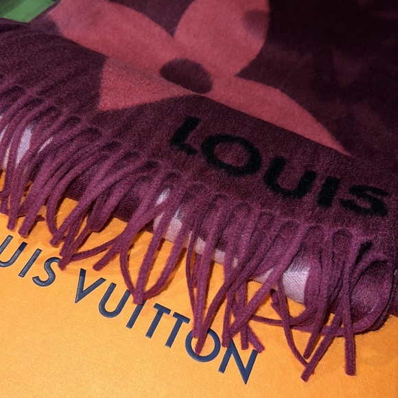 Louis Vuitton Ultimate Scarf oversized monogram fringe cashmere Bordeaux shawl - Picture 8 of 11